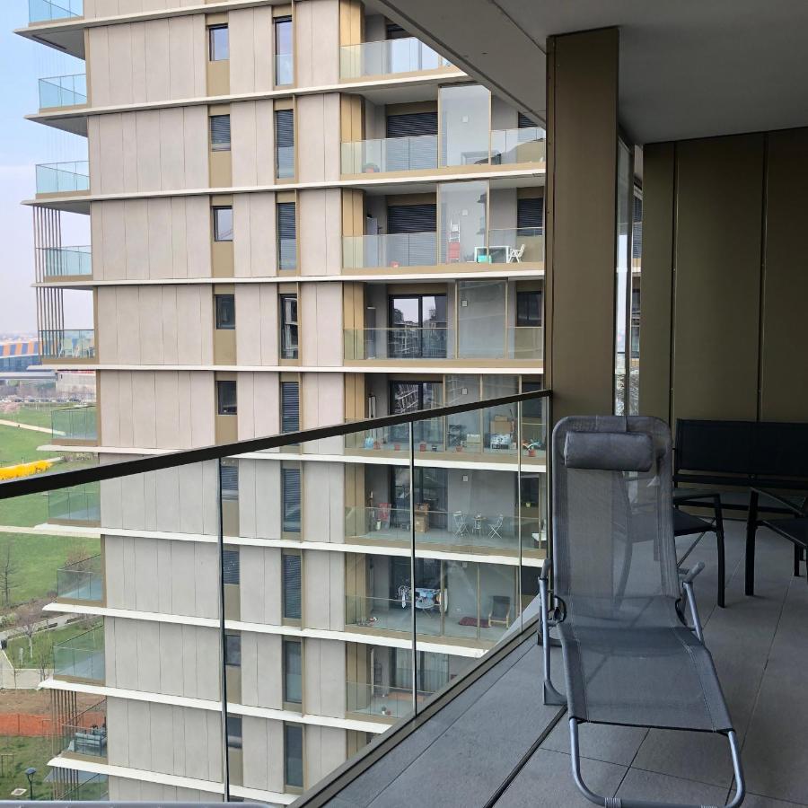 Loft With Terrace In Uptown Milan Near Rho Fiera Apartment Pero Bagian luar foto